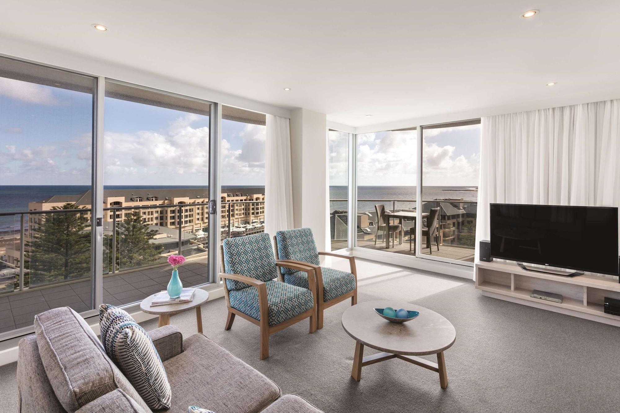 Oaks Glenelg Liberty Suites Аделейд Екстериор снимка
