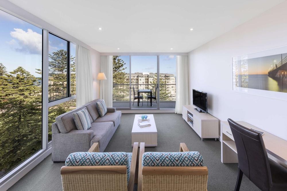 Oaks Glenelg Liberty Suites Аделейд Екстериор снимка
