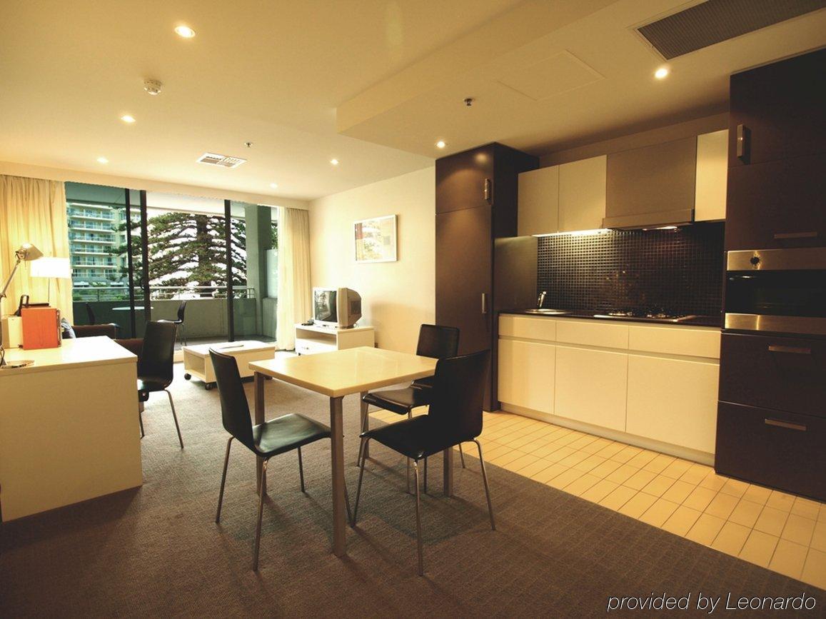 Oaks Glenelg Liberty Suites Аделейд Стая снимка