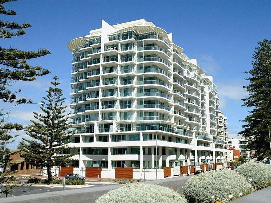 Oaks Glenelg Liberty Suites Аделейд Екстериор снимка