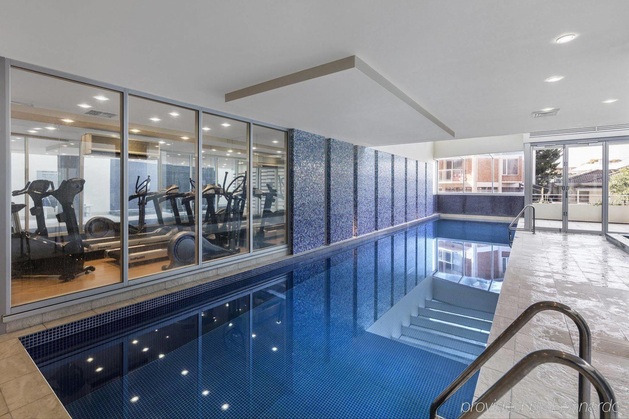 Oaks Glenelg Liberty Suites Аделейд Екстериор снимка