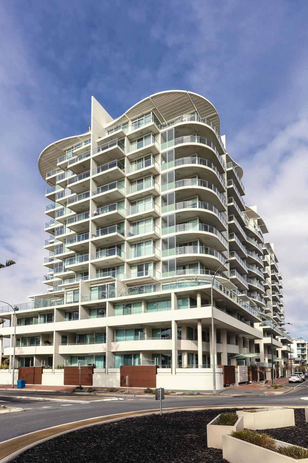 Oaks Glenelg Liberty Suites Аделейд Екстериор снимка