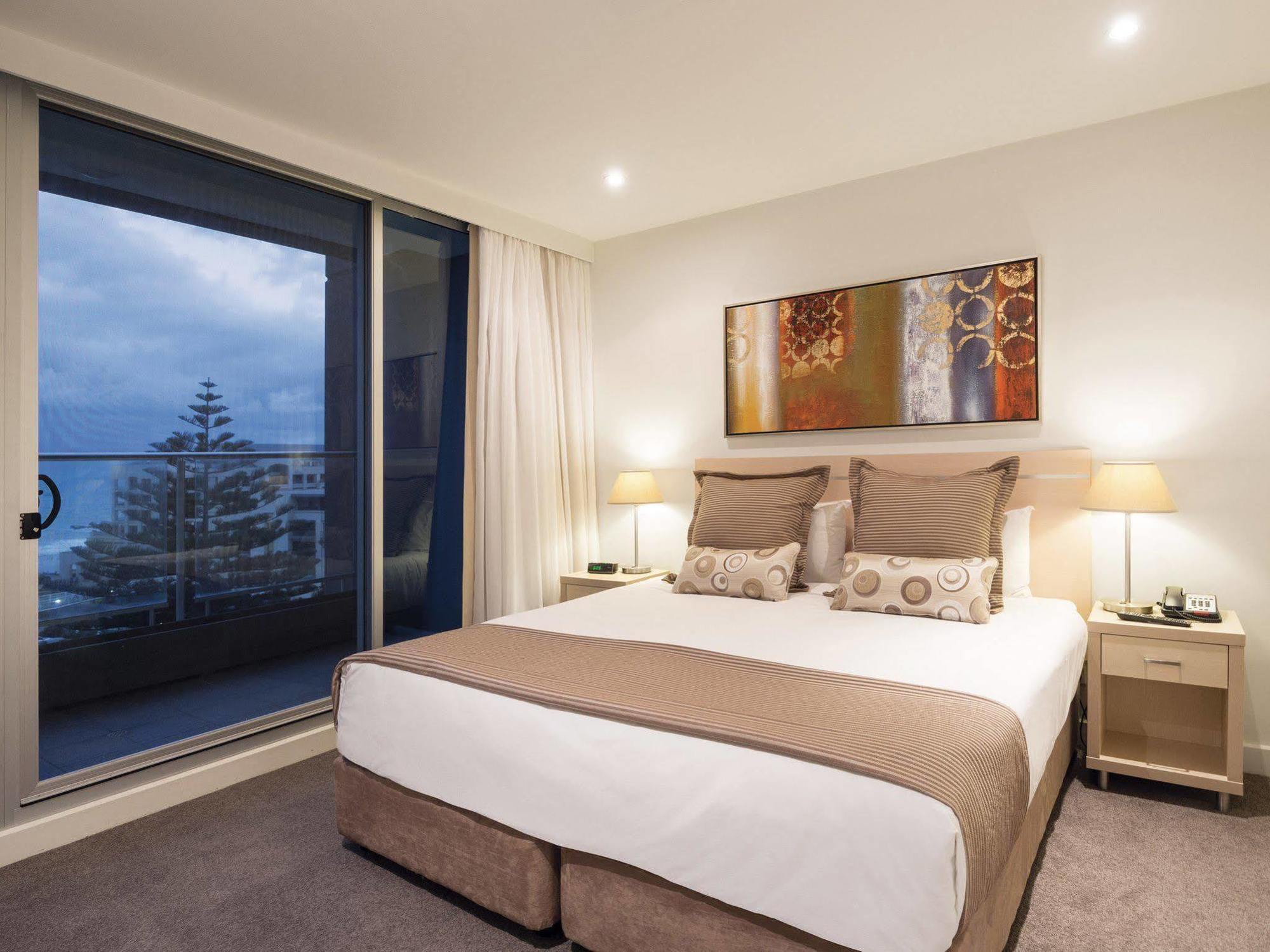 Oaks Glenelg Liberty Suites Аделейд Екстериор снимка