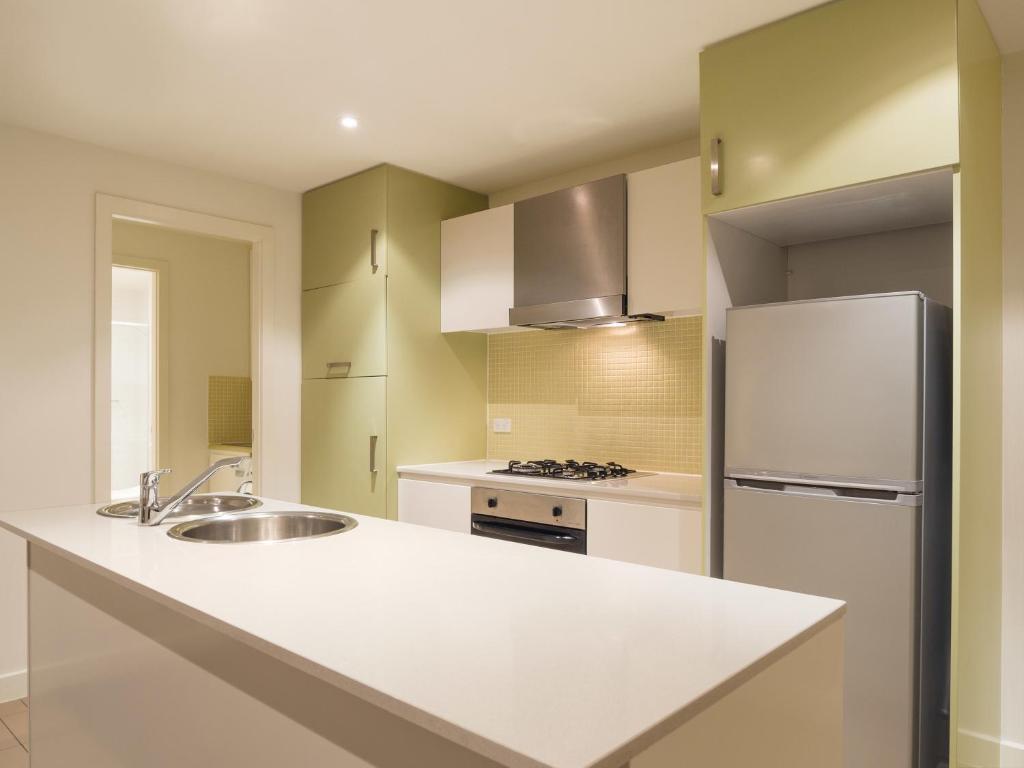 Oaks Glenelg Liberty Suites Аделейд Стая снимка